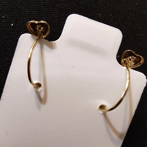 14kt Gold Screw on Double Earrings - Picture 2 of 3